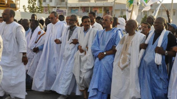 Mauritanie : des milliers de manifestants à Nouakchott contre un changement de Constitution