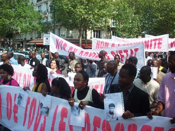 Appel à manifester samedi 22 avril 2017.  Place Trocadero.