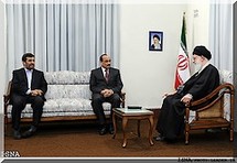 Le Président Aziz s'entretient avec le Guide de la révolution islamique iranienne