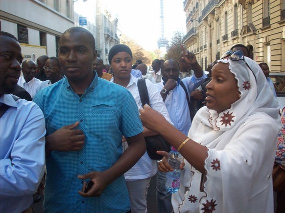 La présidente de l'AVOMM à la manifestation du 10 septembre 2011