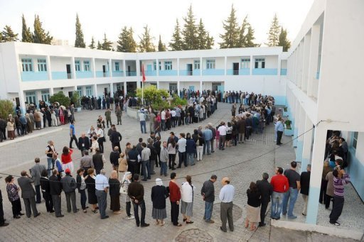 Les Tunisiens mobilisés en masse pour leur premier vote libre