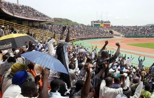 Mali: 50.000 à 60.000 personnes réunies pour la paix dans un stade à Bamako