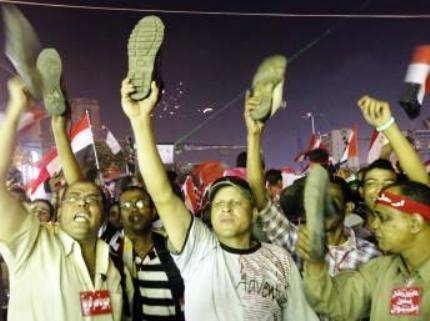 Des opposants au président Morsi, le 3 juillet place Tahrir au Caire.