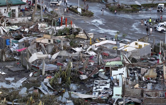 Le typhon Haiyan aurait fait 10 000 morts aux Philippines