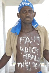 Fan du chanteur, Cheikh Demba Dia - Djiby Sy marche 600 km de Thilogne à Dakar pour retrouver le rocker 