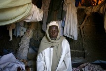 Souleymane et son quotidien:  Réfugié au Tchad, Souleymane le Darfouri goûte au poison de l'inactivité