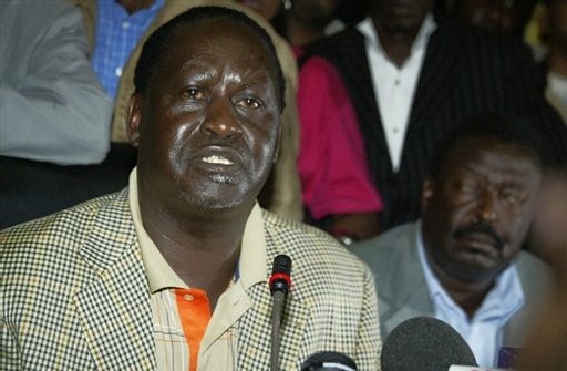 Raila Odinga lors d'une conférence de presse le 30 décembre 2007 à Nairobi