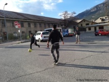 Football : des jeunes espoirs africains abandonnés par des trafiquants en Serbie et Hongrie