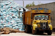 Plus de 100.000 tonnes de riz pour le Mali à récupérer à Dakar et Abidjan