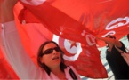 La Tunisie abolit l’interdiction du mariage des femmes avec des non-musulmans.