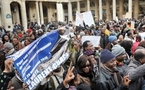 Une centaine manifestants contre "la Françafrique" à Paris